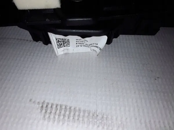 Hyundai Kona Schiebedach OEM 81600J9100TTX - Gebraucht image 4