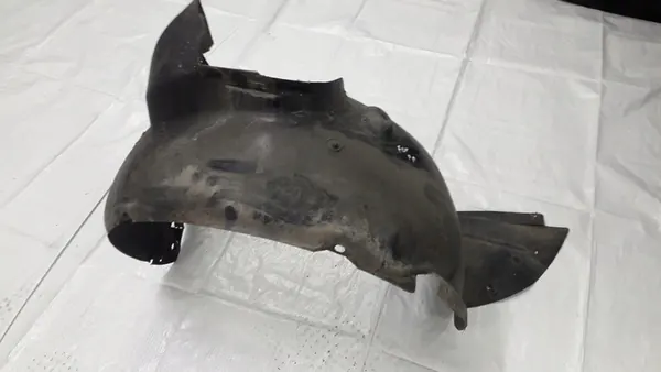 VW Fox Front Left Wheel Arch 5Z0809957 image 2