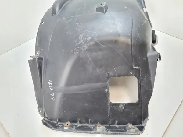 BMW X5 E70 2010 Oikea Etulokasuoja image 7