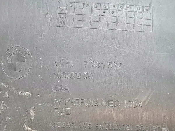 BMW X5 E70 2010 Oikea Etulokasuoja image 8