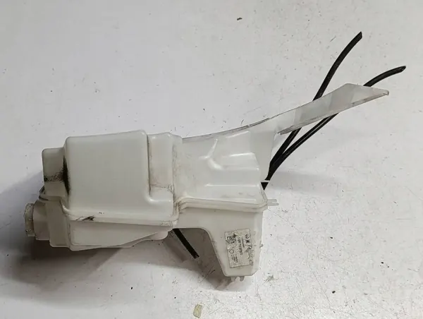 Scheibenwaschbehälter OEM 289104250R für Renault Captur image 3
