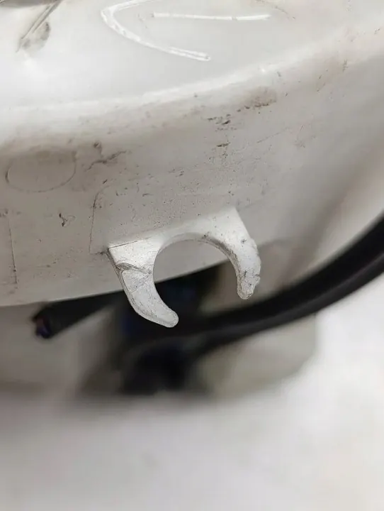 Scheibenwaschbehälter OEM 289104250R für Renault Captur image 7