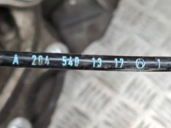 MERCEDES CLS W218 Copertura mozzo anteriore sinistro A2044211120 image 10