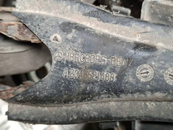 MERCEDES CLS W218 Copertura mozzo anteriore sinistro A2044211120 image 9