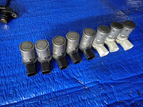 Mercedes W169 W245 W204 W212 PDC Sensor Vorne image 2