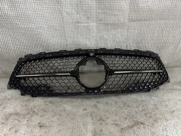 Grelha de elevação Mercedes CLA W118 OEM A1188883800 image 2