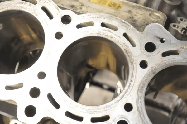 Mercedes-moottorilohko R6420706 642830 144k km image 8