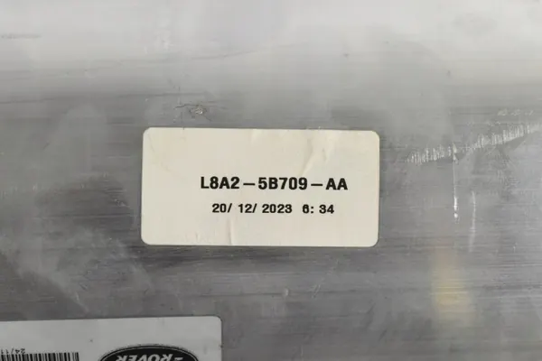 Lufttank OEM L8A2-5B709-AA för Range Rover Velar L560 image 4