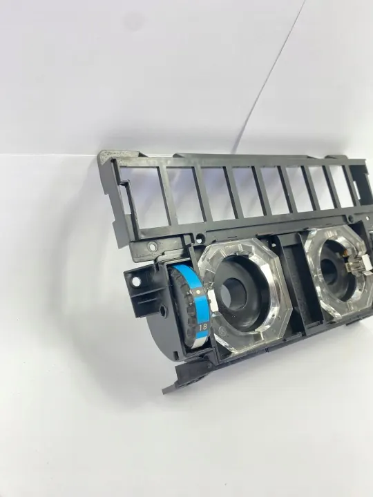 Panneau de contrôle chauffage OEM PANEL/SDV10108 Mercedes W124 image 3