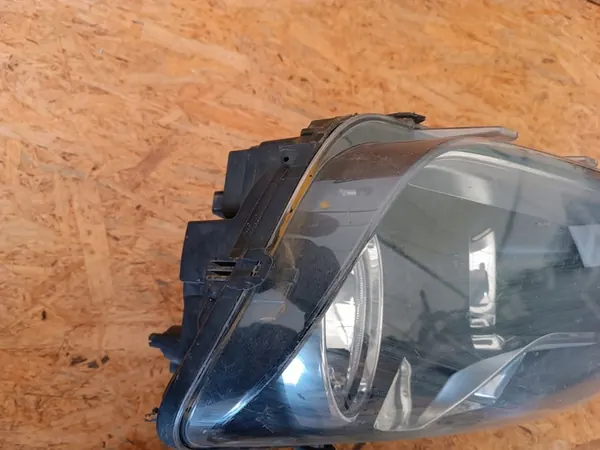 Vasen Etuvalaisin Volkswagen Amarok image 5