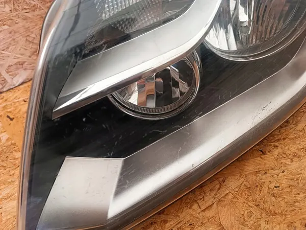 Vasen Etuvalaisin Volkswagen Amarok image 9