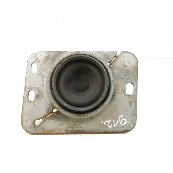Nissan Primastar Engine Mount 8200411257 image 2