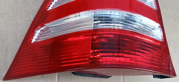 Linker Achterlicht Mercedes C-Klasse W203 Kombi Lift image 2