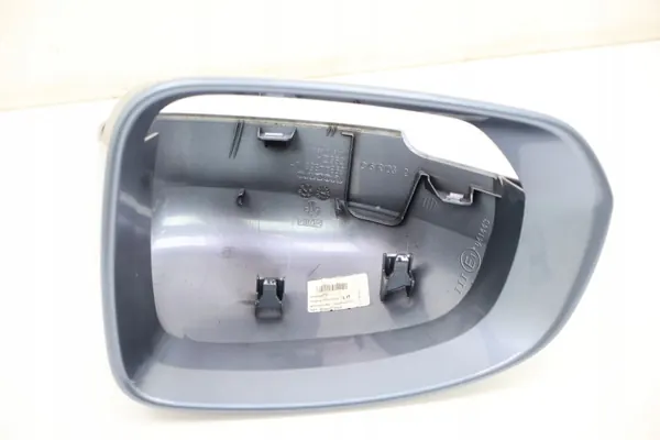 Volvo XC60 II Cubierta espejo izquierdo OEM 39844967 image 5
