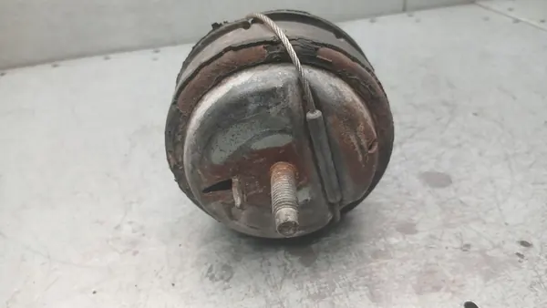 2005 Volvo V70 Engine Mount 13540 image 3