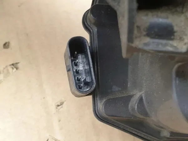 Colector de admisión usado OEM 8513653 para BMW 2 Gran Tourer image 7
