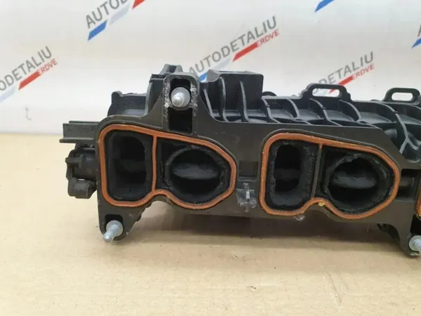 Colector de admisión usado OEM 8513653 para BMW 2 Gran Tourer image 9