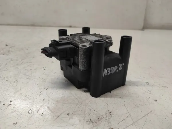 Bobina de ignição AUDI A3 8P 03- 1.6 Hella image 3