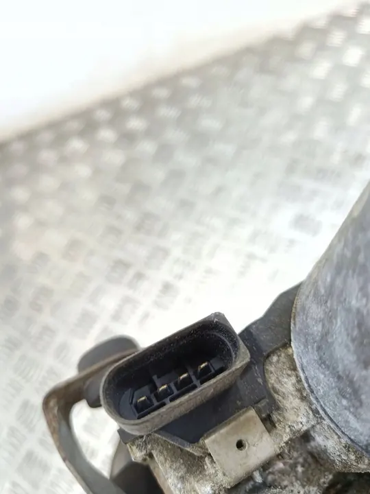 Volkswagen Caddy 2008 Etupyyhkijän mekanismi image 6