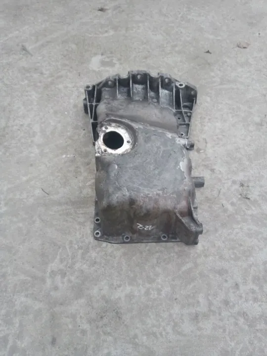 Oljetank Audi A4 B6 B7 1.8 T BFB image 4