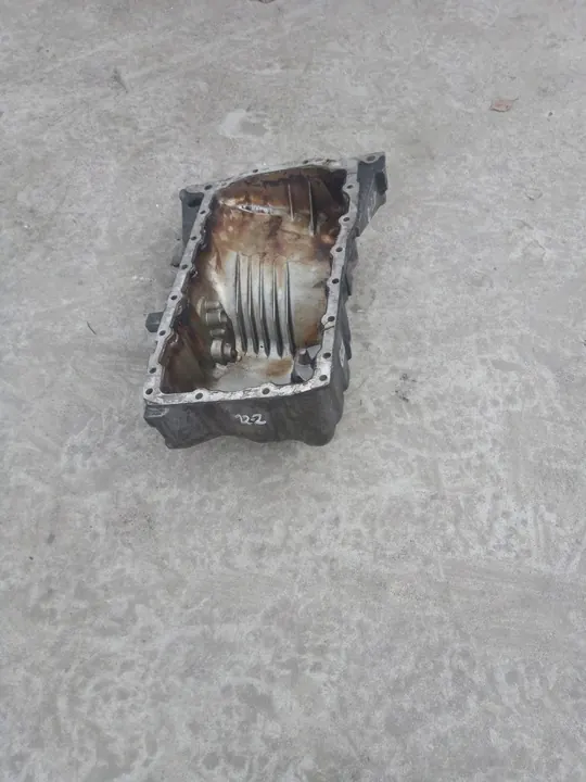 Oljetank Audi A4 B6 B7 1.8 T BFB image 9