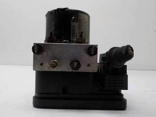 Opel Astra J ABS-pumppu OEM 13332612 AA1 image 7