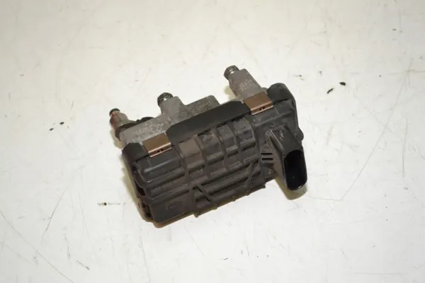 Actuador Turbo BMW OEM 6NW009660 para 2.0D N47 image 2