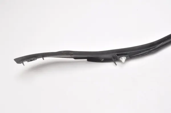 Volvo XC60 II Frontscheibenleiste Rechts OEM 32210591 image 7