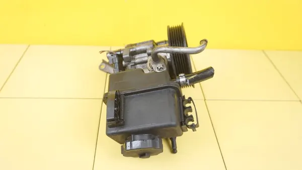 Servostyrningspump MERCEDES E W212 CLS 2.2 CDI A0064664701 image 3