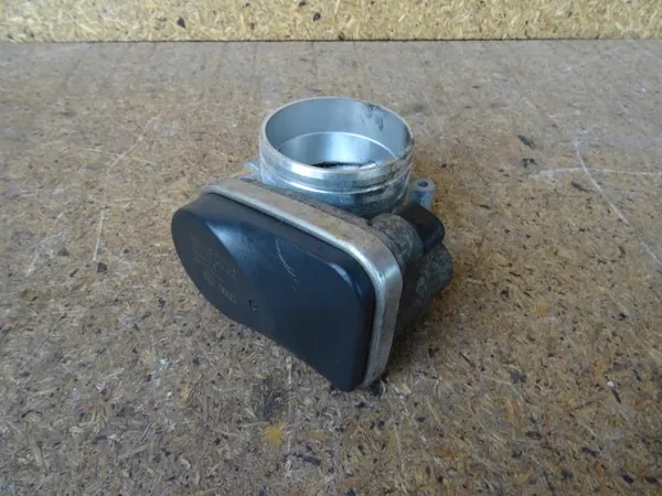 Corpo de aceleração AUDI A3 8P GOLF V R32 022133062AA image 2