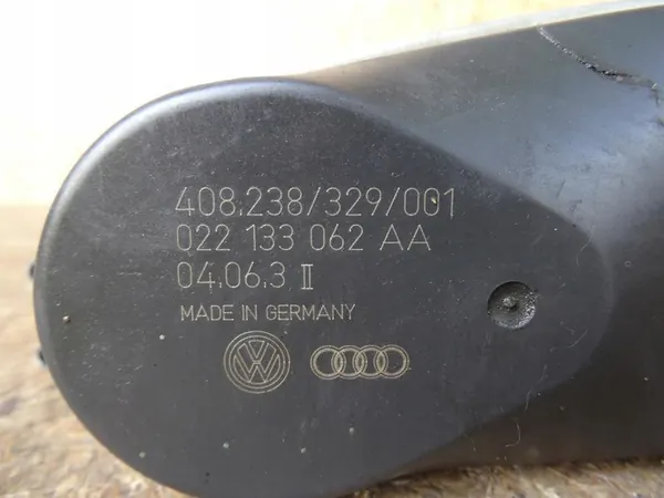 Corpo de aceleração AUDI A3 8P GOLF V R32 022133062AA image 4