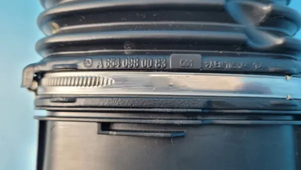Insugningsrör OEM A6540980083 för Mercedes W206 C200 image 8