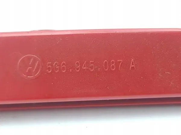 Luz stop adicional VW 5G6945087A - Usado image 5
