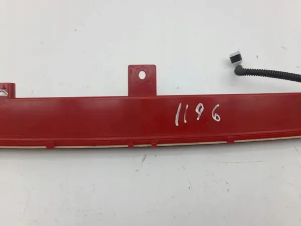 Luz stop adicional VW 5G6945087A - Usado image 8