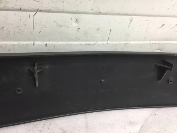 Mercedes-Benz SLK R171 2008 Voor kentekenplaathouder OEM A1718850081 image 7