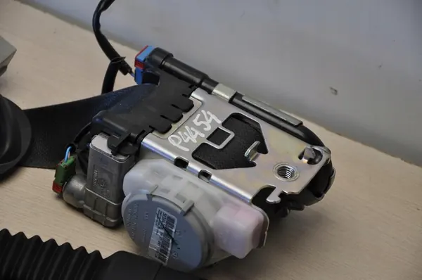 Renault KADJAR 2017 Front Right Seat Belt 868844640R image 2