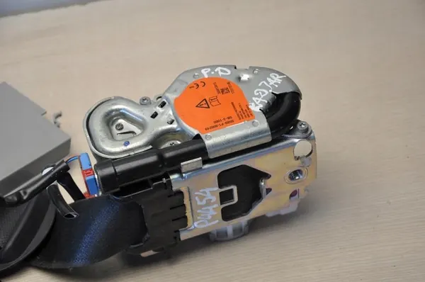 Renault KADJAR 2017 Front Right Seat Belt 868844640R image 3