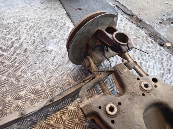 Ford Mondeo MK3 Hinterachsschwinge OEM Zawada-381852- image 3