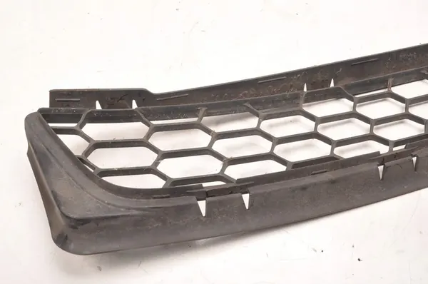 VOLVO C30 R-DESIGN Griglia Inferiore Paraurti 31298075 image 3