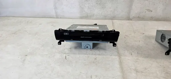 Audi MMI 3G+ SD Einheit OEM 4G0035192G - Gebraucht image 2
