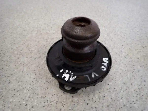 Honda OE Yläkiinnitys & Jousitussuojus - OEM image 5