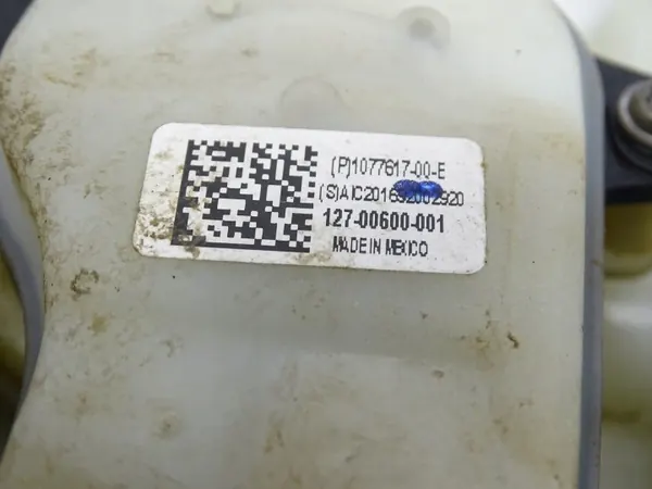 Tesla Lämpöpumpun Tasausastia OEM 1097016-00-D image 6
