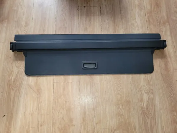 OEM VOLVO XC60 II 2 17-26 Kofferbakrolgordijn Zwart image 2