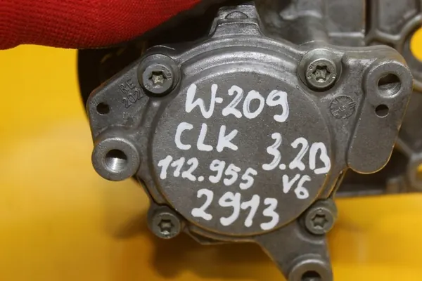 Bomba de direção assistida Mercedes W209 W203 CLK 3.2 V6 0024662401 image 8