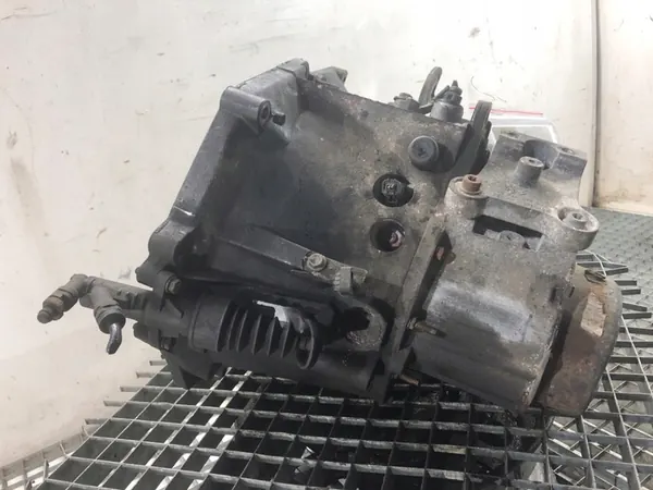 PEUGEOT 207 Vaihteisto 1.6 90HV 06-15 image 2