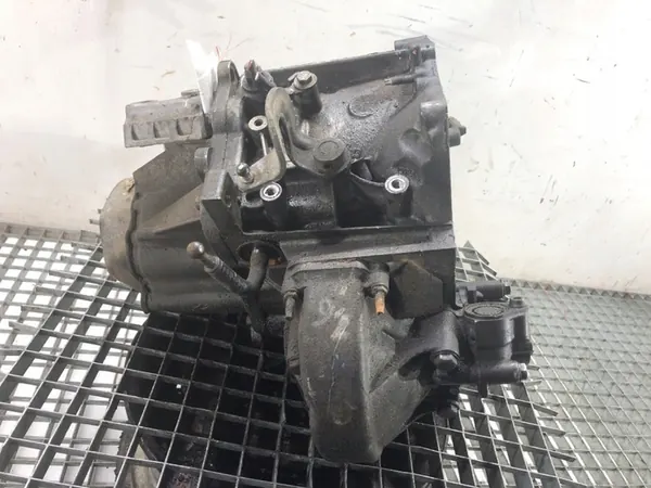 PEUGEOT 207 Vaihteisto 1.6 90HV 06-15 image 5