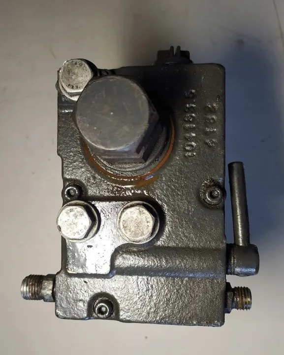 Base de montage cabine OEM 1234567 Mercedes Actros MP4 image 2
