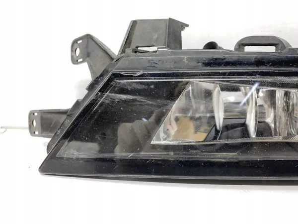 Skoda Rapid rechter Frontstoßstangen-Nebelscheinwerfer OEM 5JA941700D image 3