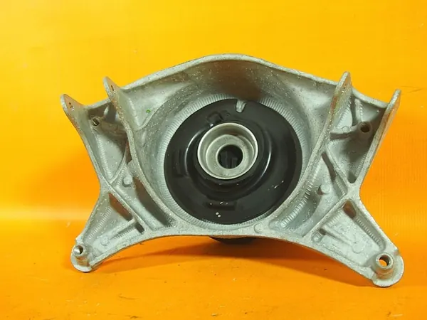 Audi A5 8T Linkes Stoßdämpferlager OEM 8r0412383a image 6