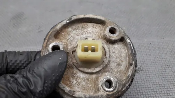 OEM 90213469 Oljetrycksensor för Opel Omega B 2.5TD image 3